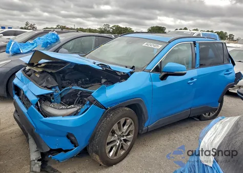 2019 Toyota Rav4 Xle Premium из США, поврежденный, VIN 2T3C1RFV0KC011663